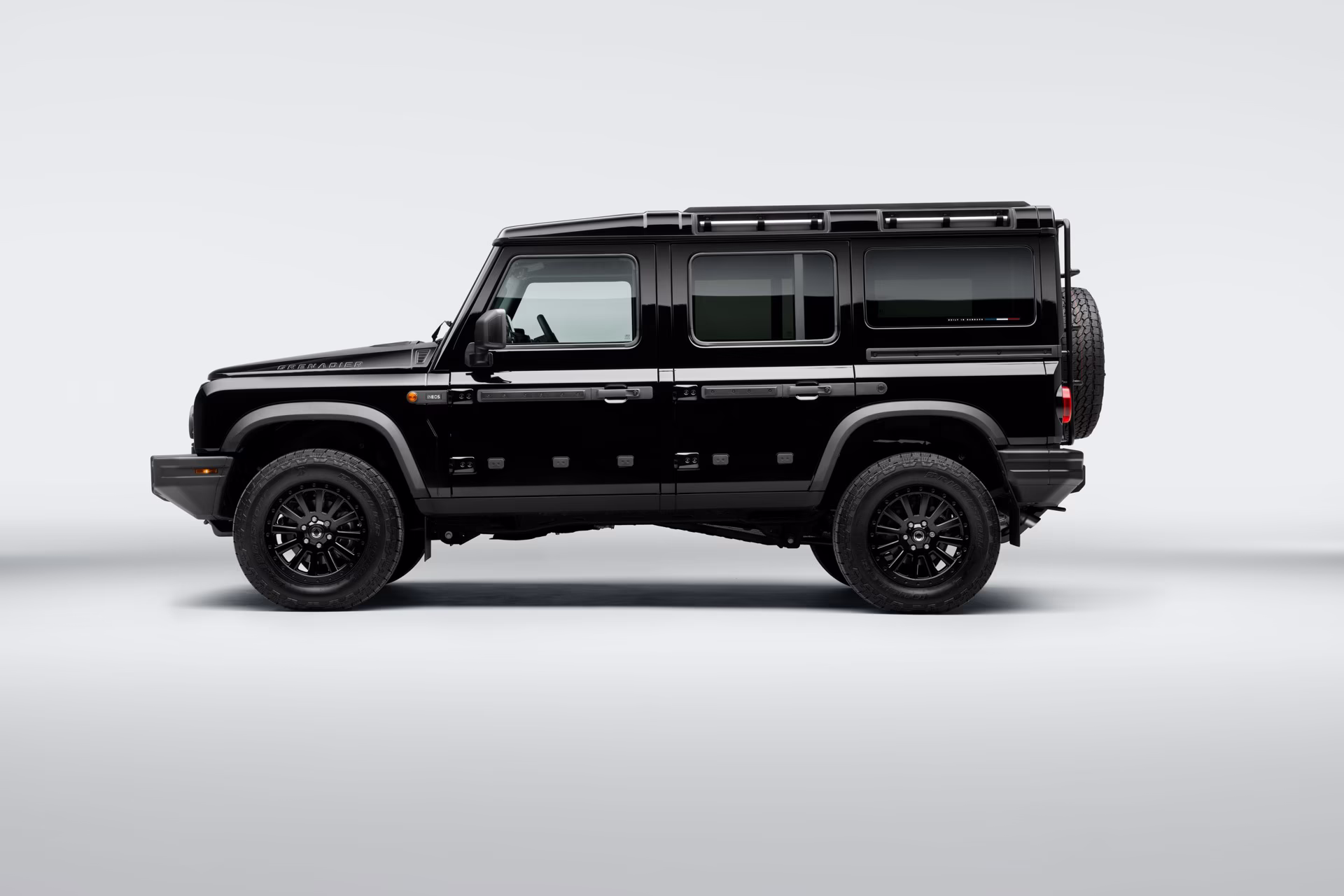 Station Wagon Black Edition